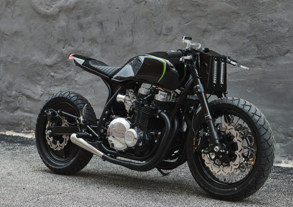 Danger Zone: una Kawasaki GPZ1100 in stile Top Gun 