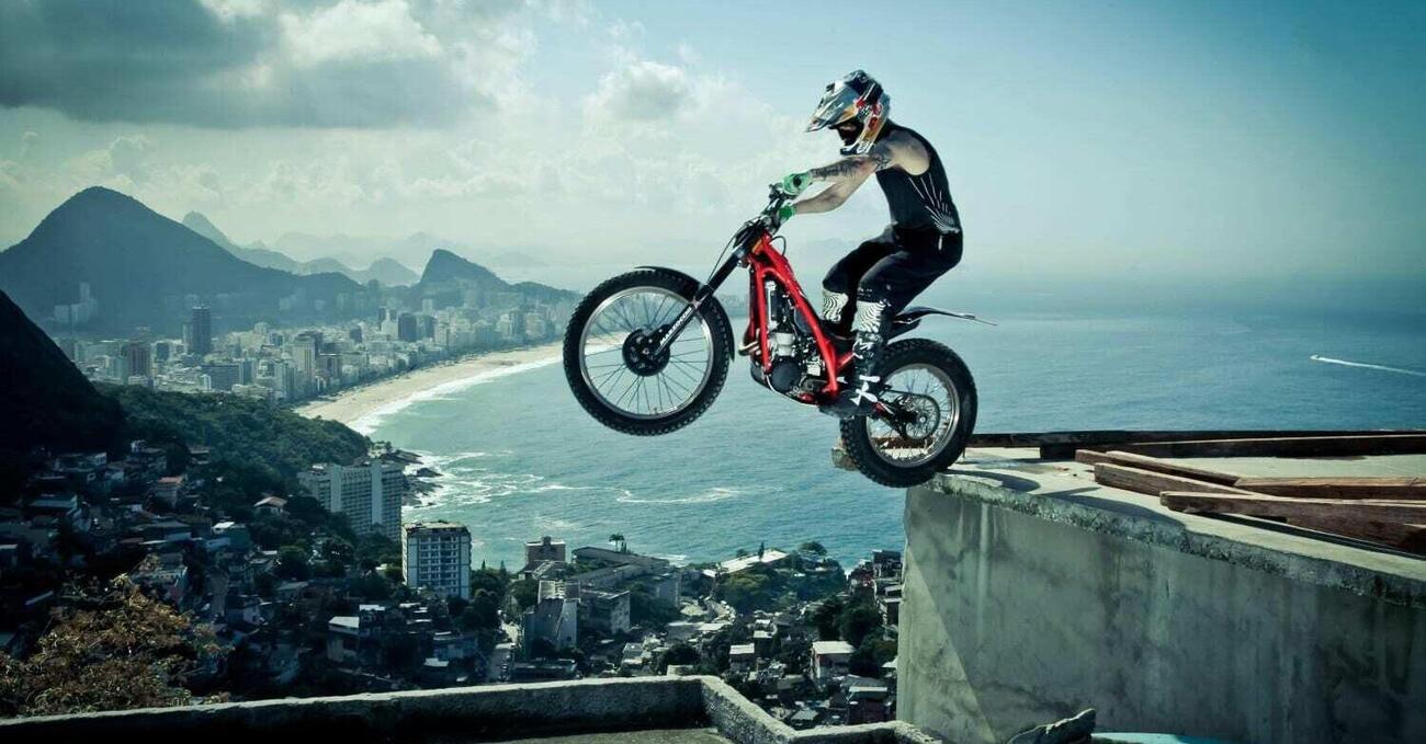Ok ma cosa minch*a &egrave; il trial? (+3 moto per praticarlo)