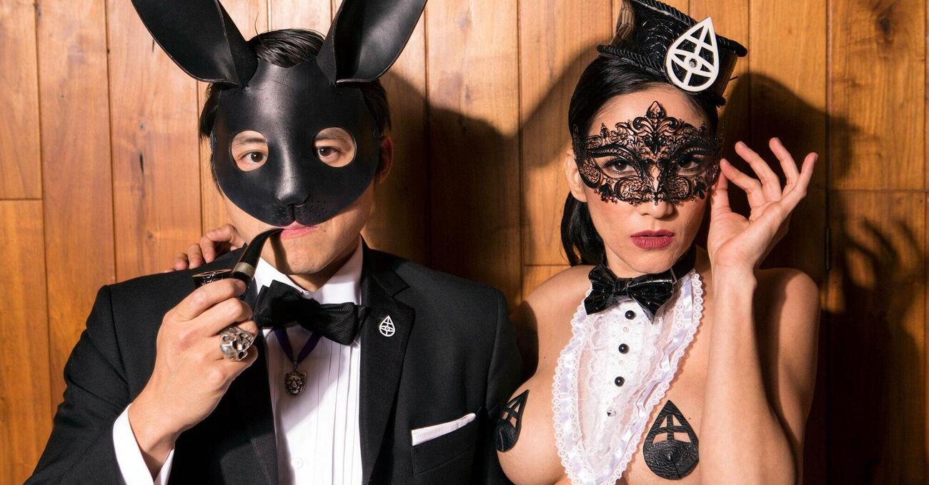 Barbara Costa: &quot;La pornografia salver&agrave; il mondo&quot;