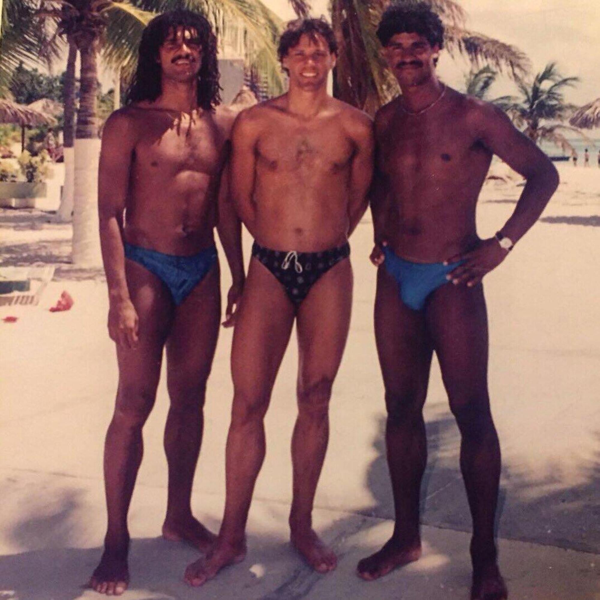 Ruud Gullit Marco van Basten Frank Rijkaard spiaggia costume