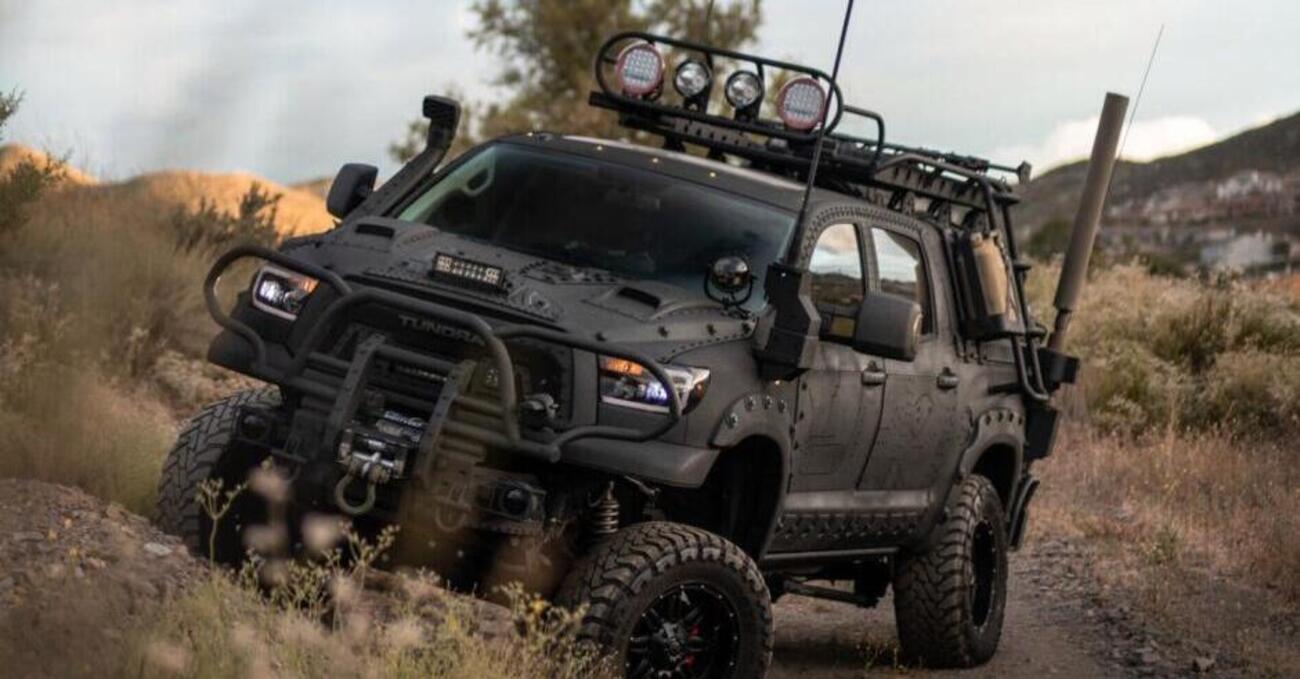 All&#039;asta una Toyota Tundra stile Terminator