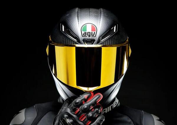 Come scegliere il casco giusto per andare in moto