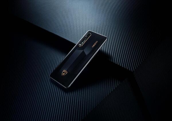 Tornare ad Android con OPPO Find X2 Pro&nbsp;Automobili&nbsp;Lamborghini, aka il V12 dei cellulari