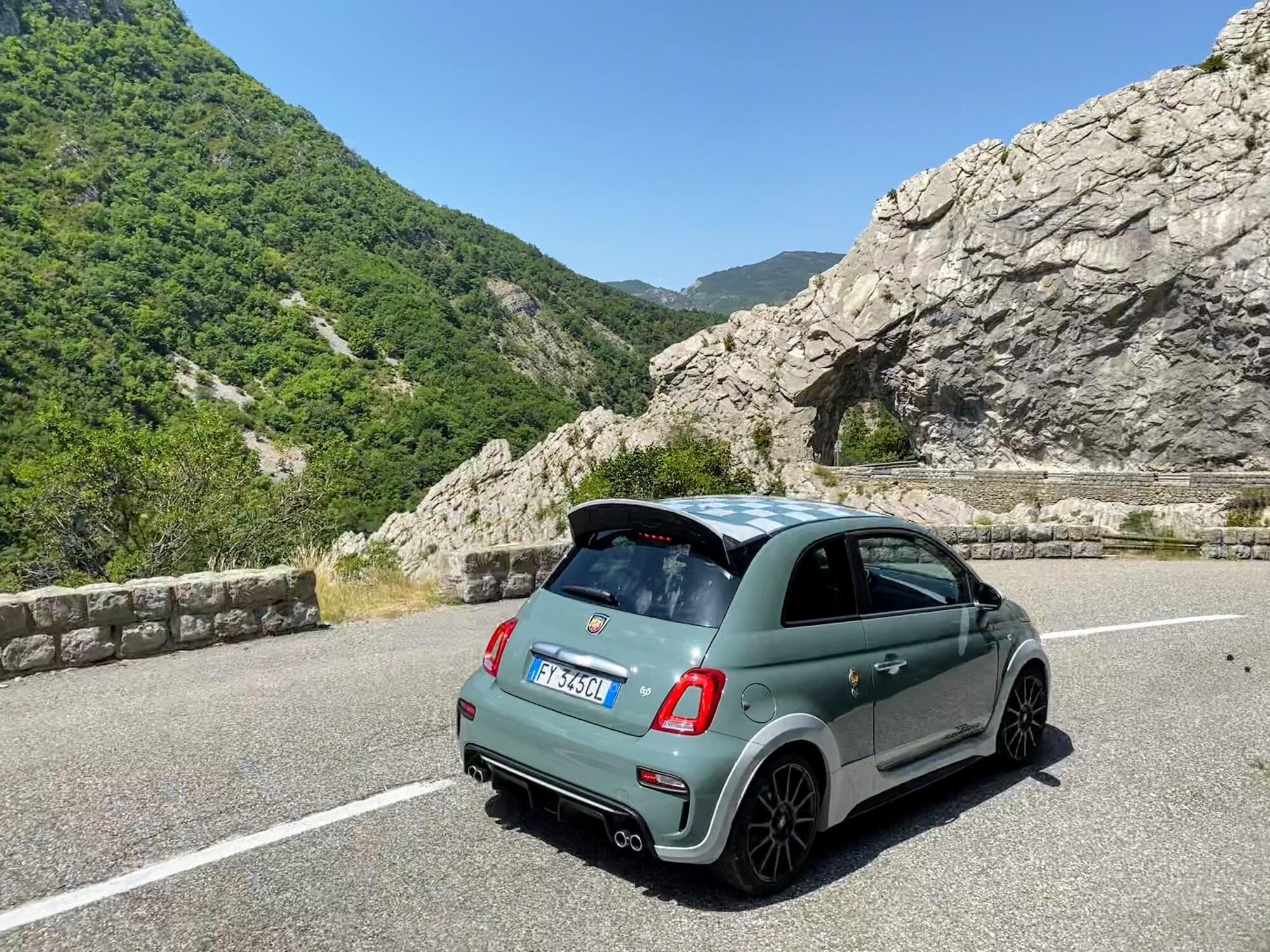 Abarth 695 70&deg; Anniversario Route Napoleon