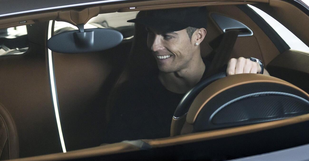 Una Bugatti da 8 milioni di euro: Cristiano Ronaldo l&#039;ha comprata davvero. Ecco com&#039;&egrave; fatta