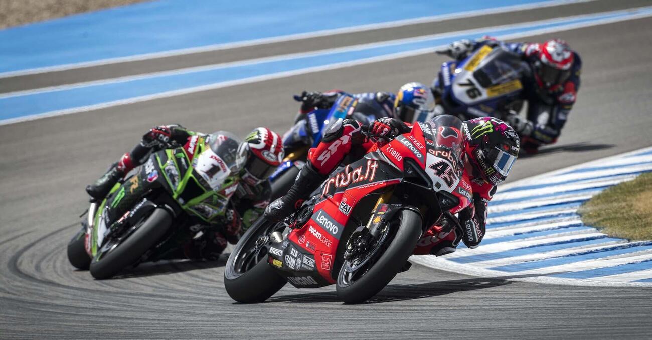Superbike: Ducati impera e Melandri impressiona, mentre Bautista la spara grossa