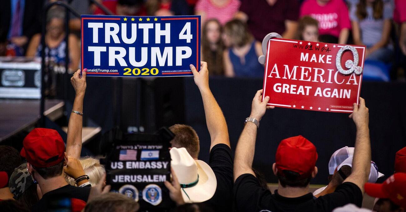 Ok, ma che min**ia &egrave; la teoria QAnon? (e perch&eacute; in Italia avrebbe successo) 