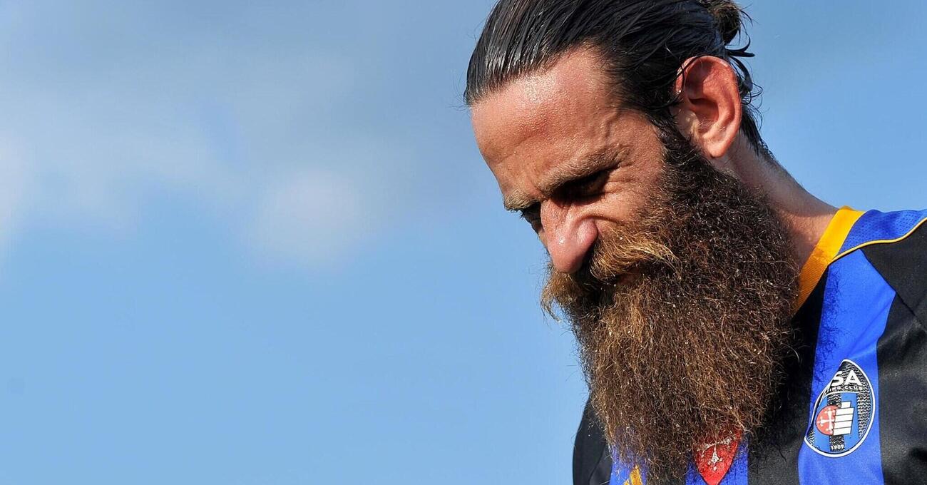 Moscardelli lascia: il bomber barbuto appende le scarpe al chiodo (a 40 anni) 