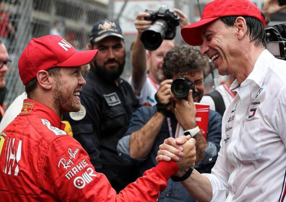 Toto Wolff solidale con la Ferrari: il suo futuro &egrave; il rosso? 