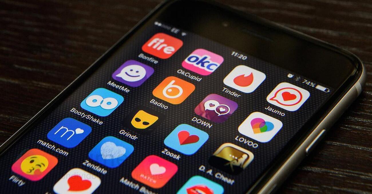 Se hai un iPhone, su Tinder rimorchi di pi&ugrave;. Lo dice la scienza