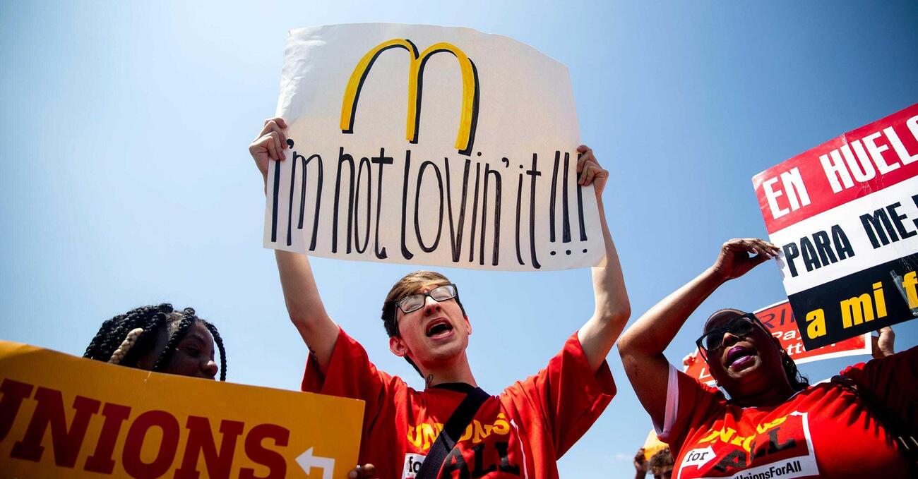 &ldquo;McDonald&rsquo;s &egrave; razzista&rdquo;. Rischia multa da 1 miliardo di dollari 