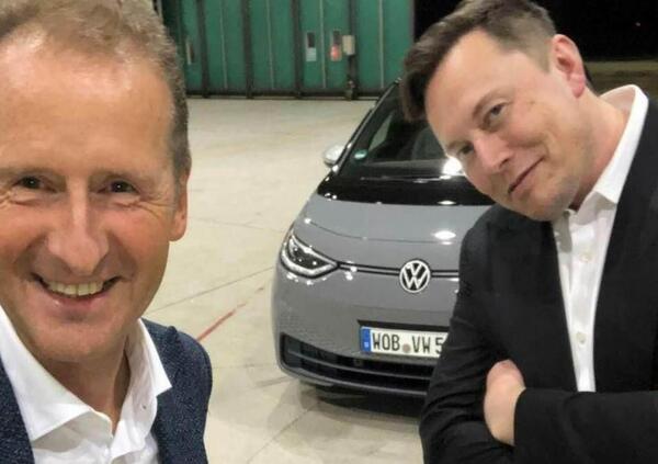 Che ci fa Elon Musk su una Volkswagen?