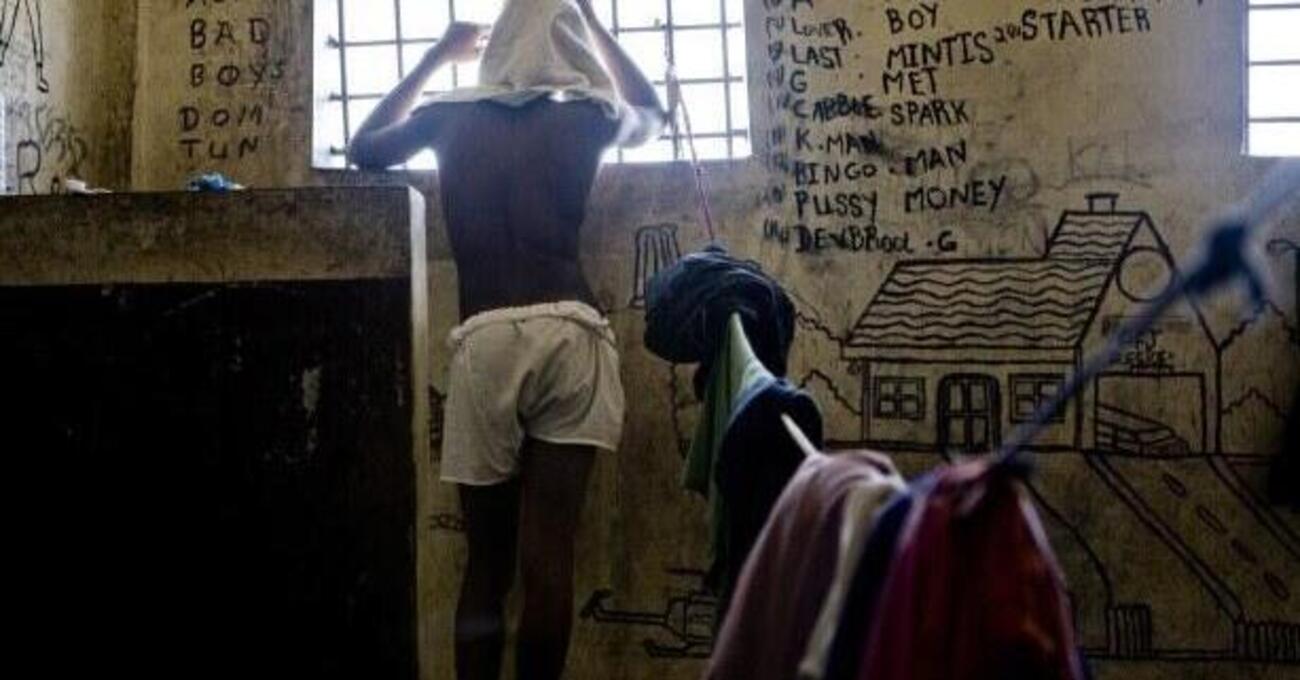 A 13 anni bestemmia: condannato a 10 anni di carcere. In Nigeria si pu&ograve; (anche senza legge)