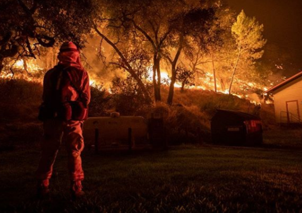 Jayson Uribe, gli incendi che stanno devastando la California e il cuore grande di un pilota