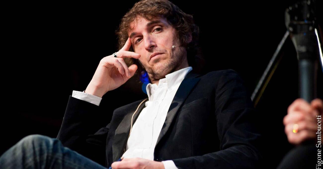 Giuseppe Cruciani con &quot;Nudi&quot; &egrave; il Michel Houellebecq italiano