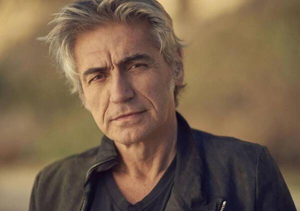 A Luciano Ligabue gay non sopravviverei