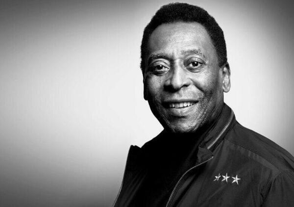 Pel&egrave;, la perla nera: gli 80 anni di una leggenda immortale