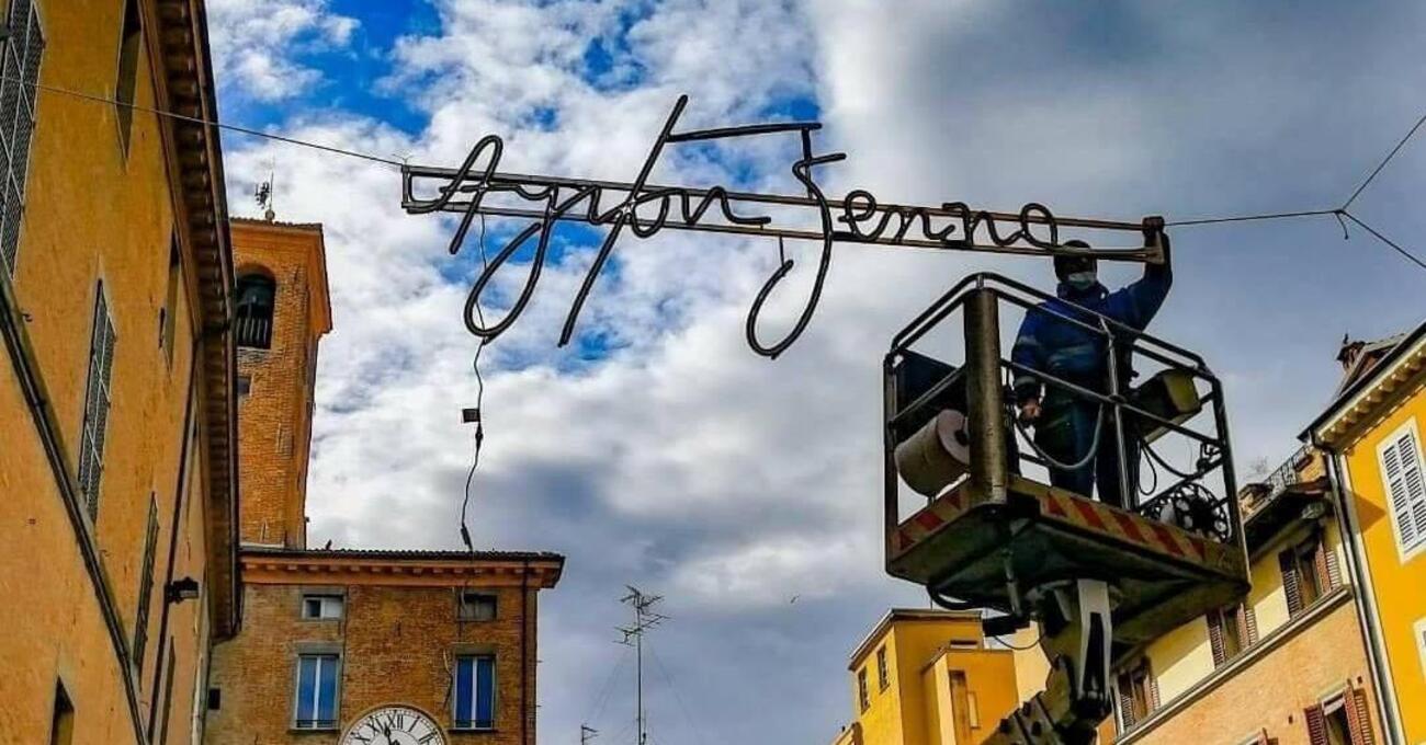 Le frasi di Ayrton Senna illumineranno Imola durante il Gp (e a Natale)
