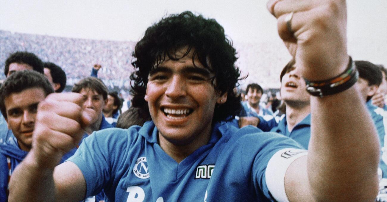 &ldquo;Ho visto Diego e dico &lsquo;o vero&rdquo;, il libro di Ferrara che celebrava i 60 anni di Maradona