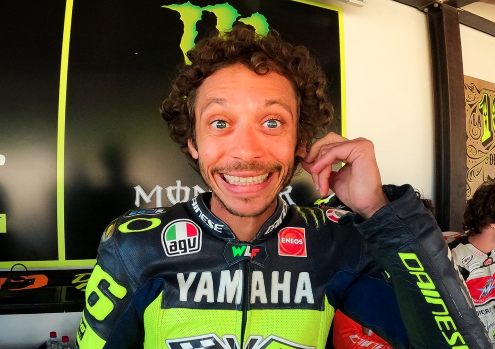 Il mistero di Valentino Rossi negativo sui social 