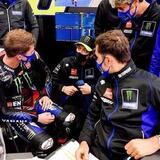 Yamaha: un team, due box e troppe emozioni contrastanti. Rossi negativo, ma Vinales rischia l’isolamento 5