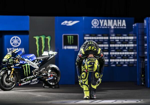 L&#039;inchino di Valentino Rossi a Suzuki sa di futuro