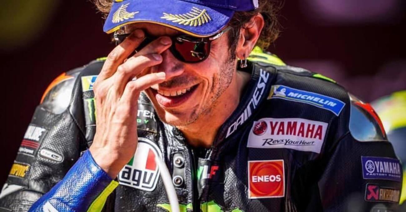 Sony regala una PS5 a Valentino Rossi che ringrazia su Instagram: Play has no Limits!