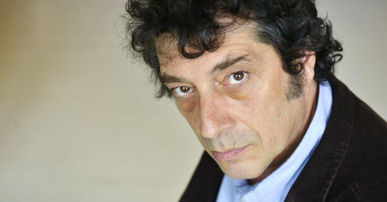 XY, Sandro Veronesi: &ldquo;C&rsquo;&egrave; bisogno di aiuto psicologico o i pazzi ci distruggeranno&rdquo; 