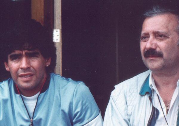 L&#039;omaggio a Maradona di Gianni Min&agrave; 