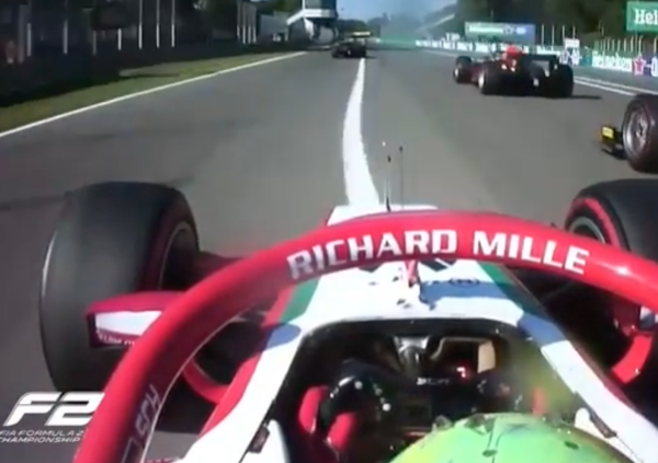 Che cosa dobbiamo aspettarci da Schumacher? Ecco il video di una partenza da fuoriclasse 