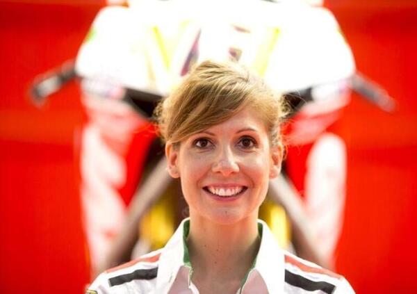 Si chiama Elisa Pavan, ma per tutti &egrave; &quot;La Pina&quot;. Ci ha raccontato di Stoner, di Crutchlow e 20 anni nel Paddock