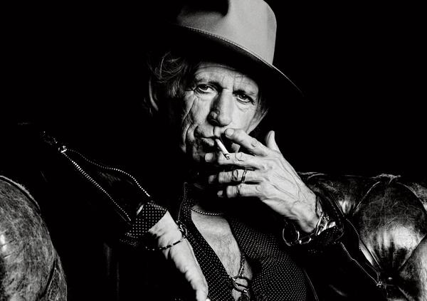 La leggenda dei Rolling Stones compie 80 anni: ecco le pi&ugrave; belle auto di Keith Richards