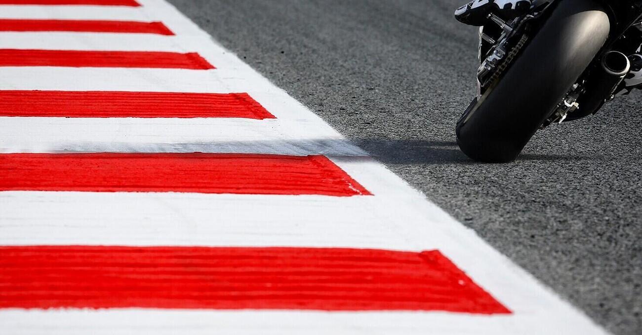 Team privati, forniture dagli ufficiali, milioni di Euro e pi&ugrave; moto in griglia: fase calda per la MotoGP del 2022