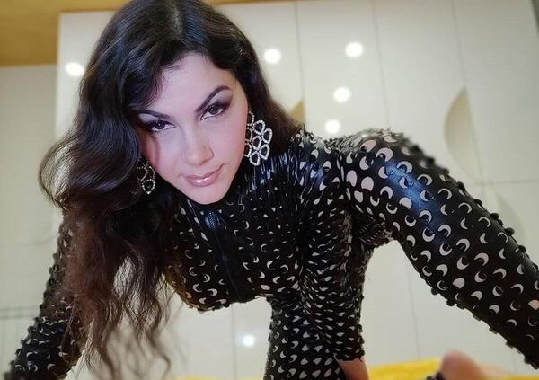 Valentina Nappi si ritira dal porno