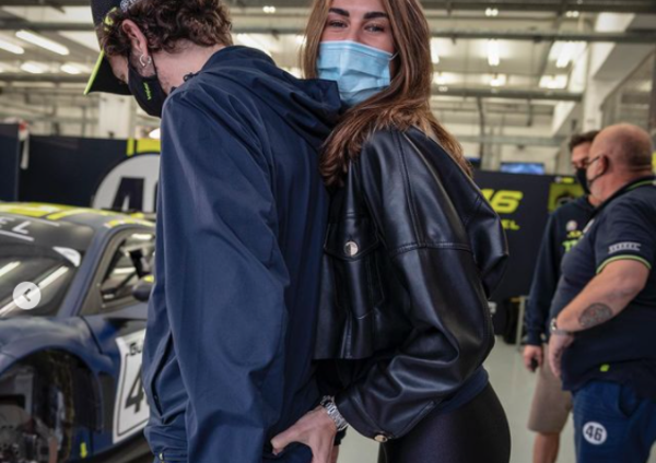 Francesca Sofia Novello su Instagram con Valentino Rossi: &ldquo;questa s&igrave; che &egrave; una palpata!&rdquo;