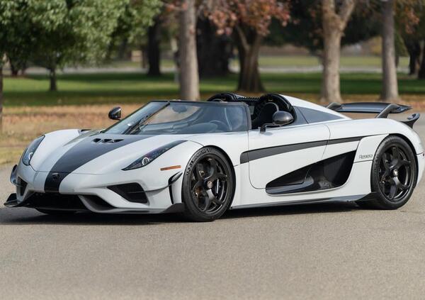 Koenigsegg Regera: all&rsquo;asta un umile esemplare con 700.000 dollari di optional!