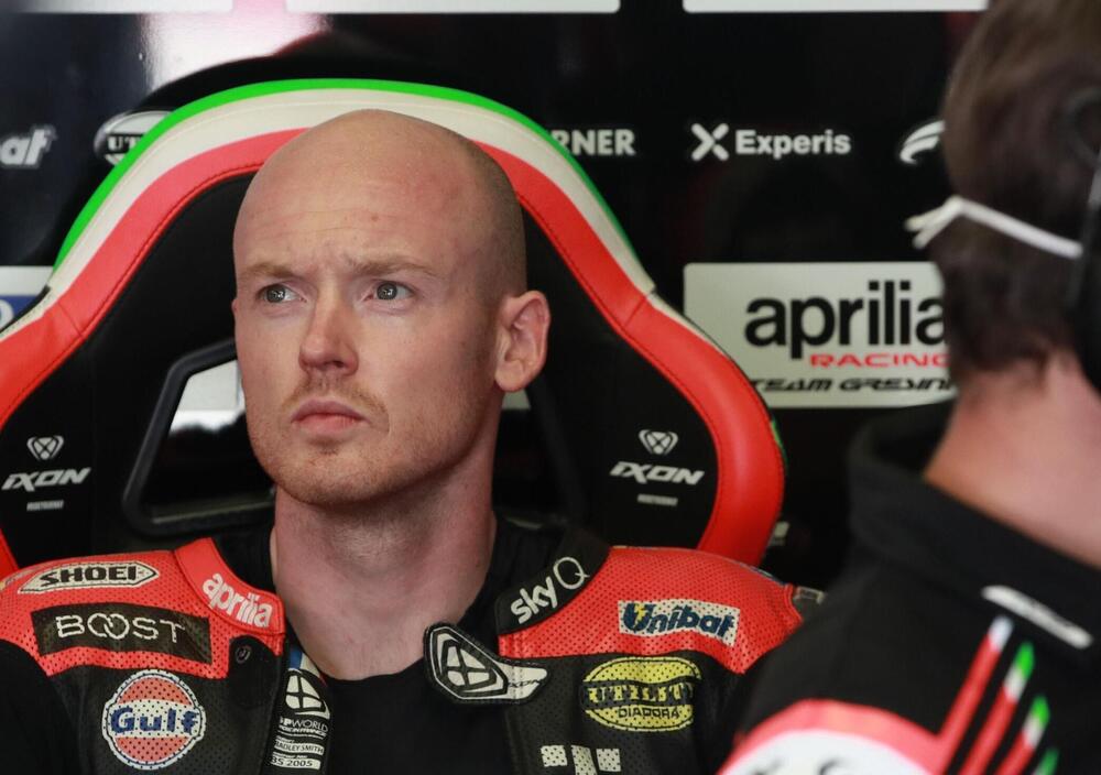 Bradley Smith: &ldquo;Aprilia con Savadori non andrebbe da nessuna parte. Dovrebbero clonarmi&rdquo;