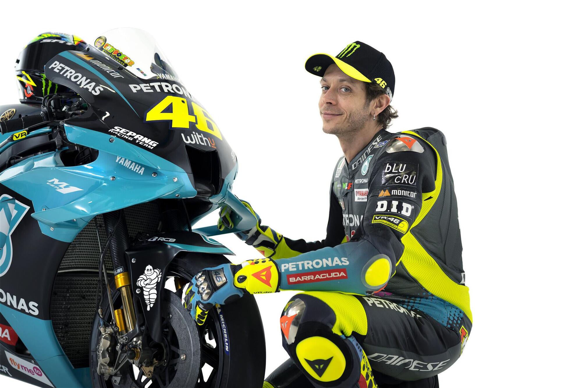 Valentino Rossi Petronas Yamaha M1 2021 new nuova colori tuta moto 7