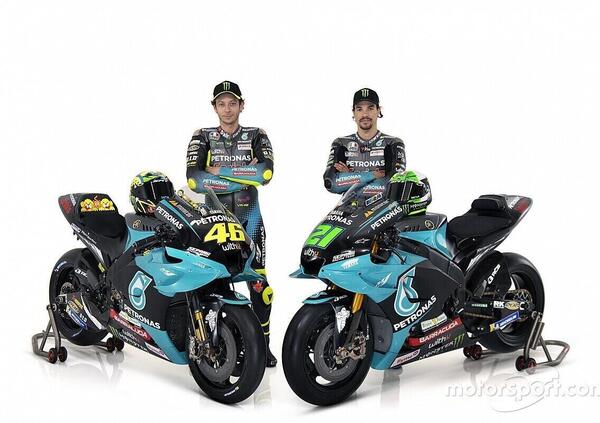 Franco Morbidelli e Valentino Rossi alla prima da coinquilini: uno vuole stare a sinistra, l&rsquo;altro parla forte