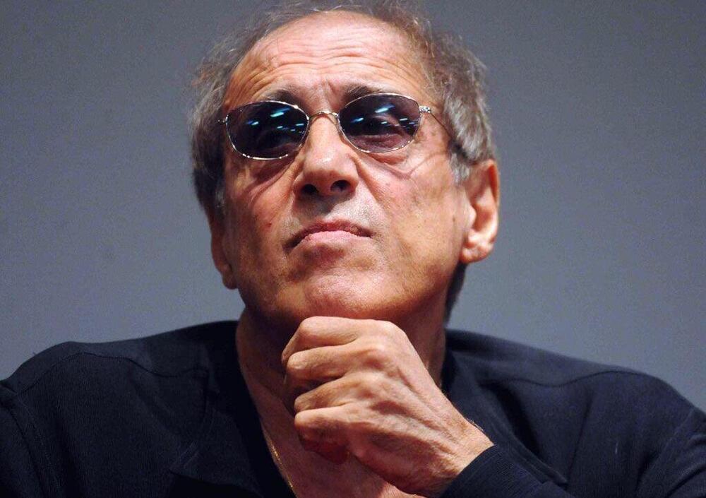 Adriano Celentano, la lettera per Fabrizio Corona: &quot;Grande ingiustizia della giustizia&quot;