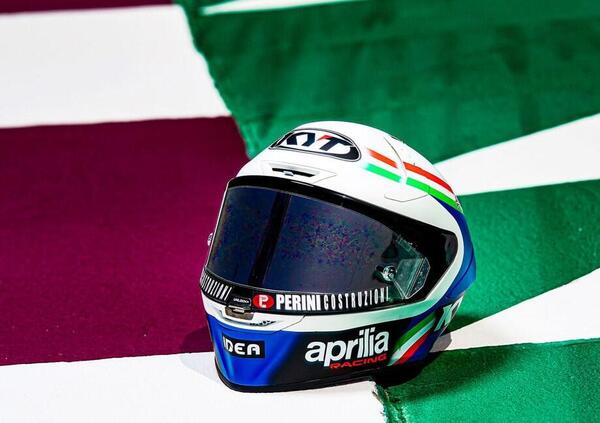 Lorenzo Savadori omaggia Gresini, il casco-replica &egrave; un&#039;opera d&#039;arte