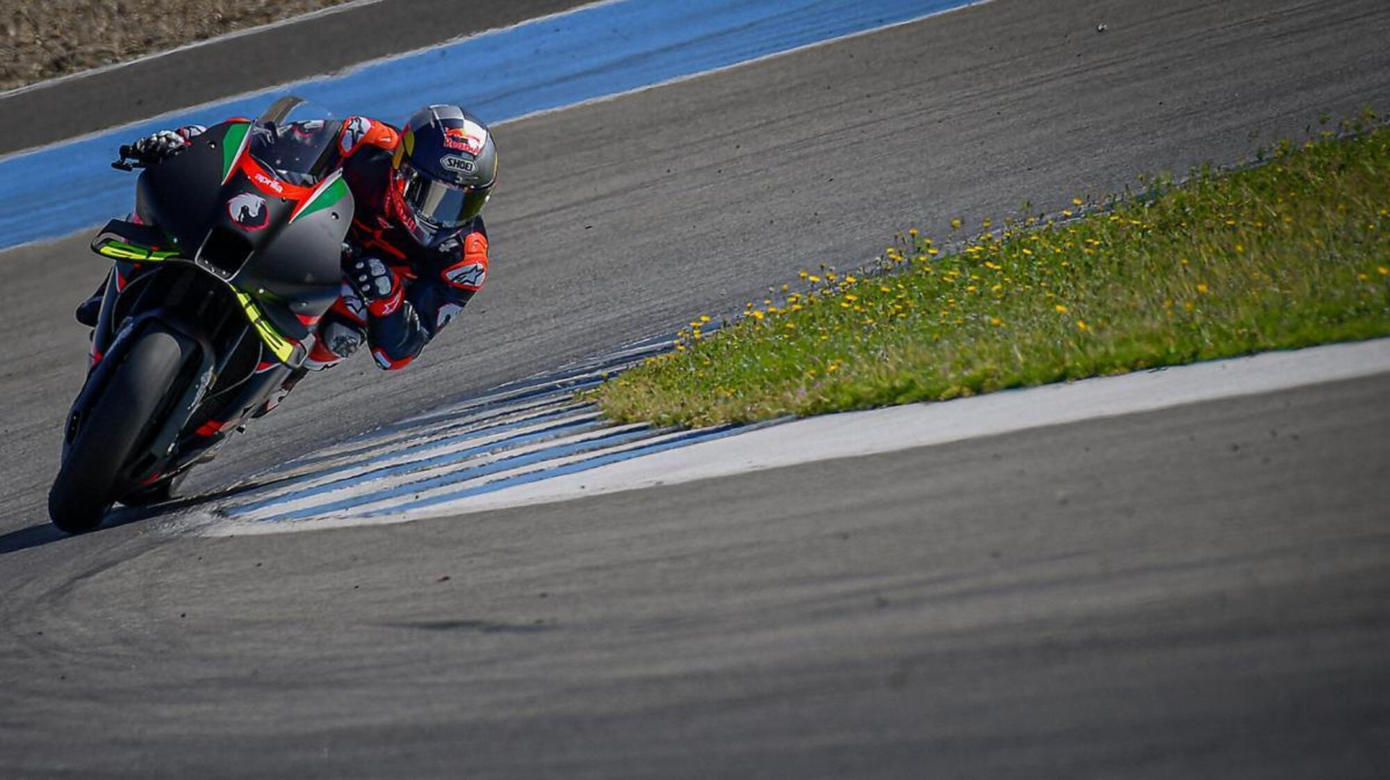 Andrea Dovizioso test Jerez