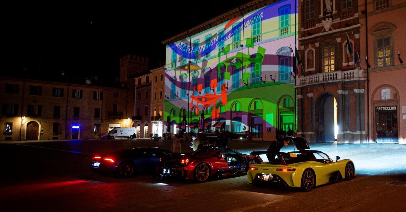 Un video pazzesco riunisce il sogno italiano per Imola: Ferrari, Lamborghini, Dallara, Ducati, Pagani, AlphaTauri, Energica e Gresini