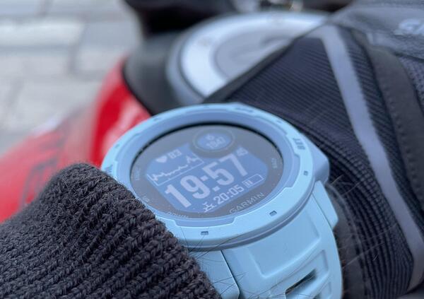 Garmin Instinct, quando lo sportwatch si fa cool