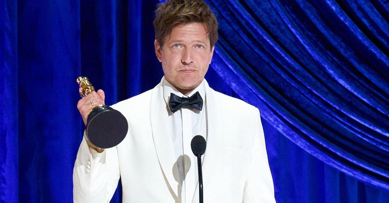 Vinterberg vince l&rsquo;Oscar 2021, discorso in lacrime: &ldquo;Il premio va a mia figlia, uccisa in un incidente stradale&rdquo;