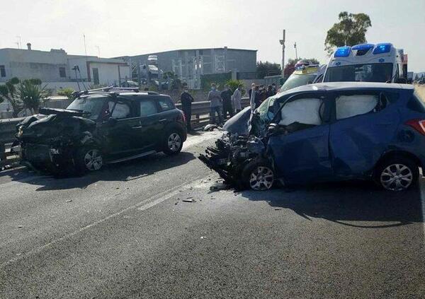 Contromano sulla Statale: l&rsquo;agghiacciante video della tragedia di Fasano