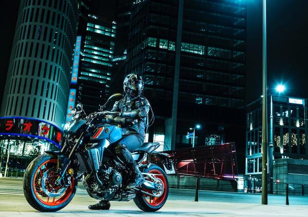 Nuova Yamaha MT-09, il Dark Side da cui non vuoi riemergere