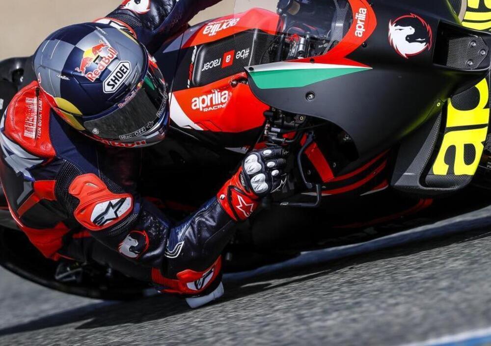 Andrea Dovizioso al Mugello con l&#039;Aprilia: ecco le prime immagini