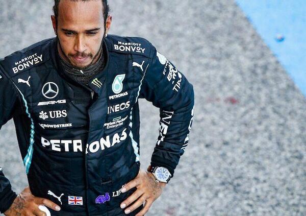 Damon Hill contro Hamilton: &quot;Quando non vince ha il muso lungo ed &egrave; sgraziato, come a Monaco&quot; 