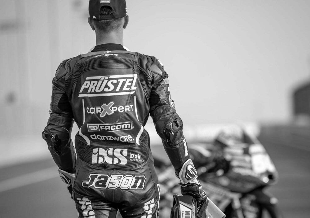 Siamo sicuri che la Dorna abbia fatto bene a ritirare il numero 50 di Jason Dupasquier dalla Moto3?